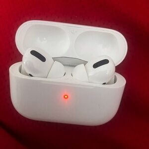 AirPod pro 2nd generation right replacement only !